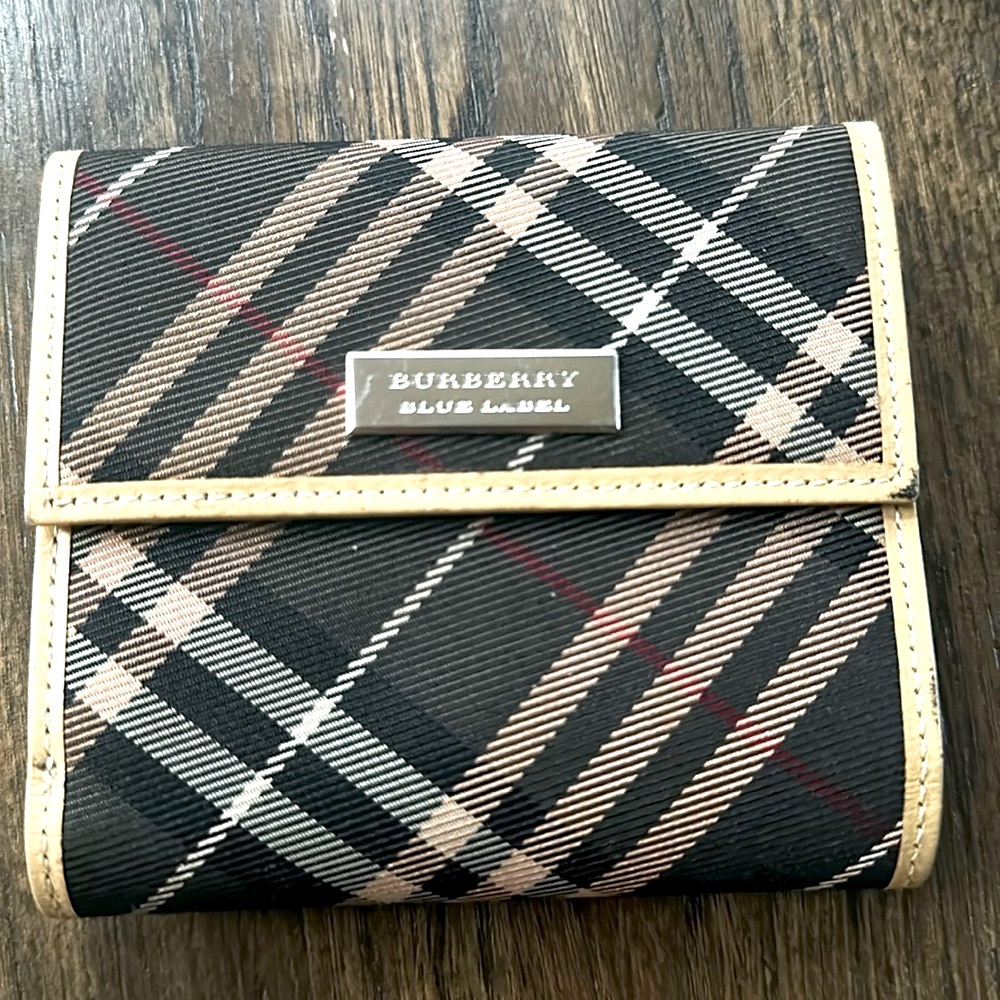 Authentic pre-loved Burberry Blue Label wallet